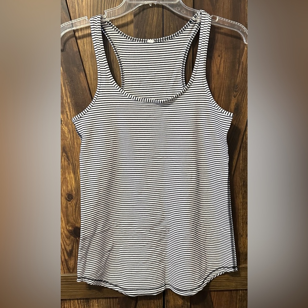 Lululemon Modern Racerback Tank EUC